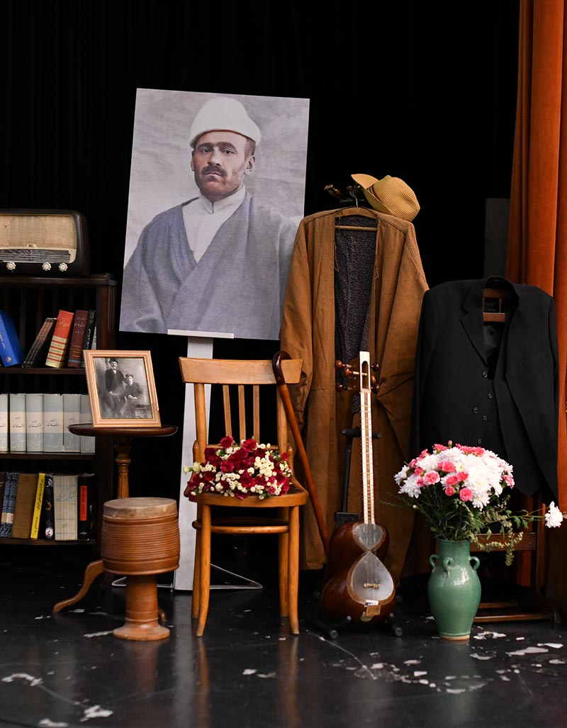 نمایی از نخستین مراسم یادبود جناب دماوندی که در سال 1403 برگزار شد